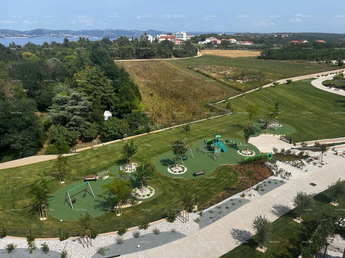 Umag, letovišče razkošja in lepote! Naprodaj stanovanja v letovišču s 105 m velikim neskončnim bazenom na strehi