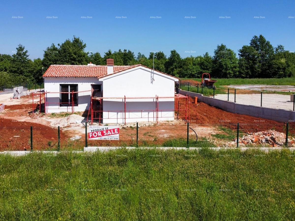 BARBAN, Kožljani - Duplex hiša (desni del). Ekološko urejen kraj, 15 minut od morja. Vseljivo takoj - poletje 2025.