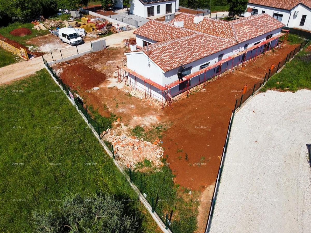 BARBAN, Kožljani - Duplex hiša (desni del). Ekološko urejen kraj, 15 minut od morja. Vseljivo takoj - poletje 2025.