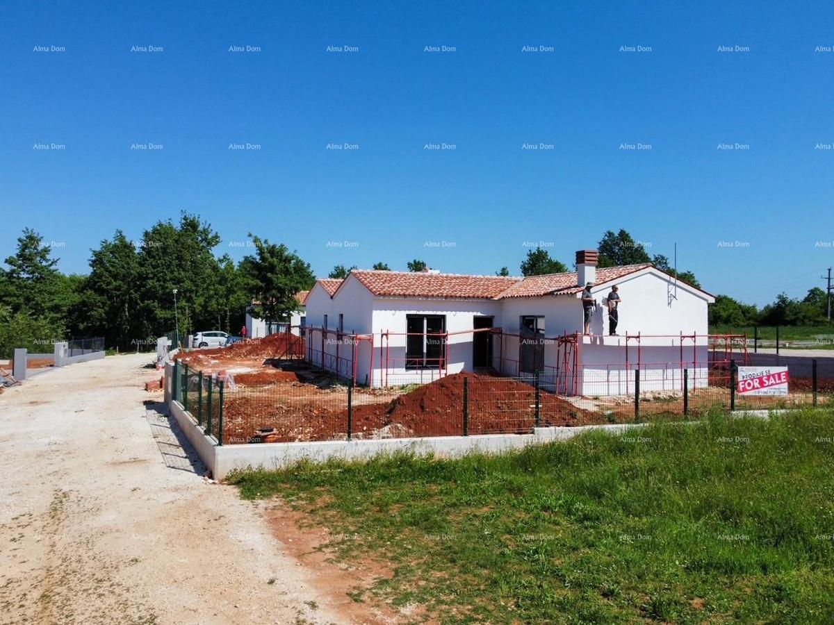 BARBAN, Kožljani - Duplex hiša (desni del). Ekološko urejen kraj, 15 minut od morja. Vseljivo takoj - poletje 2025.