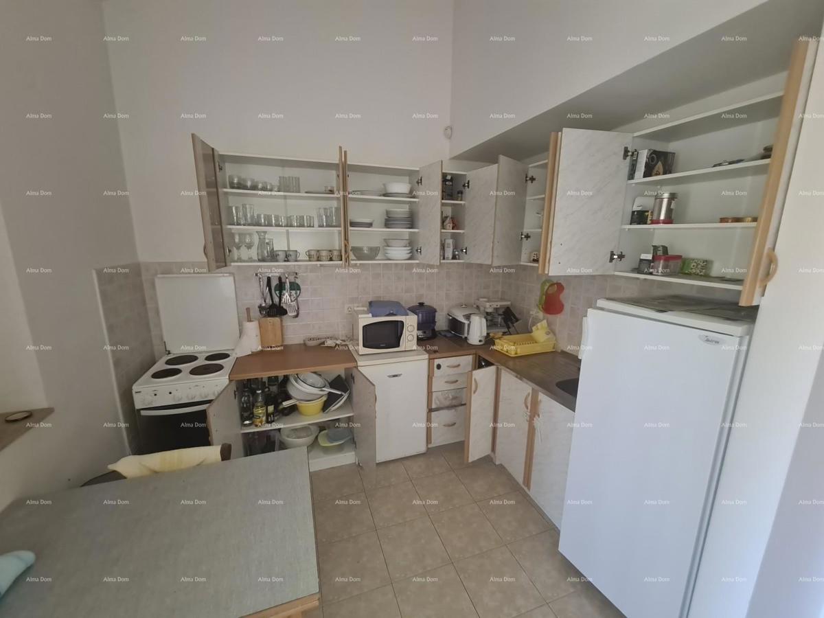 Volma. Ponujamo kompleks treh povezanih hiš
