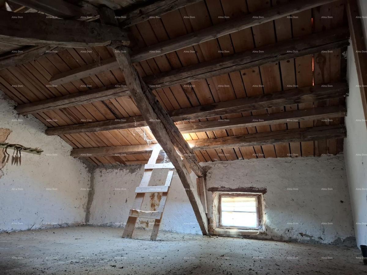 Na prodaju – Hiša in zemljišče z manjšo hišico v Cokunih