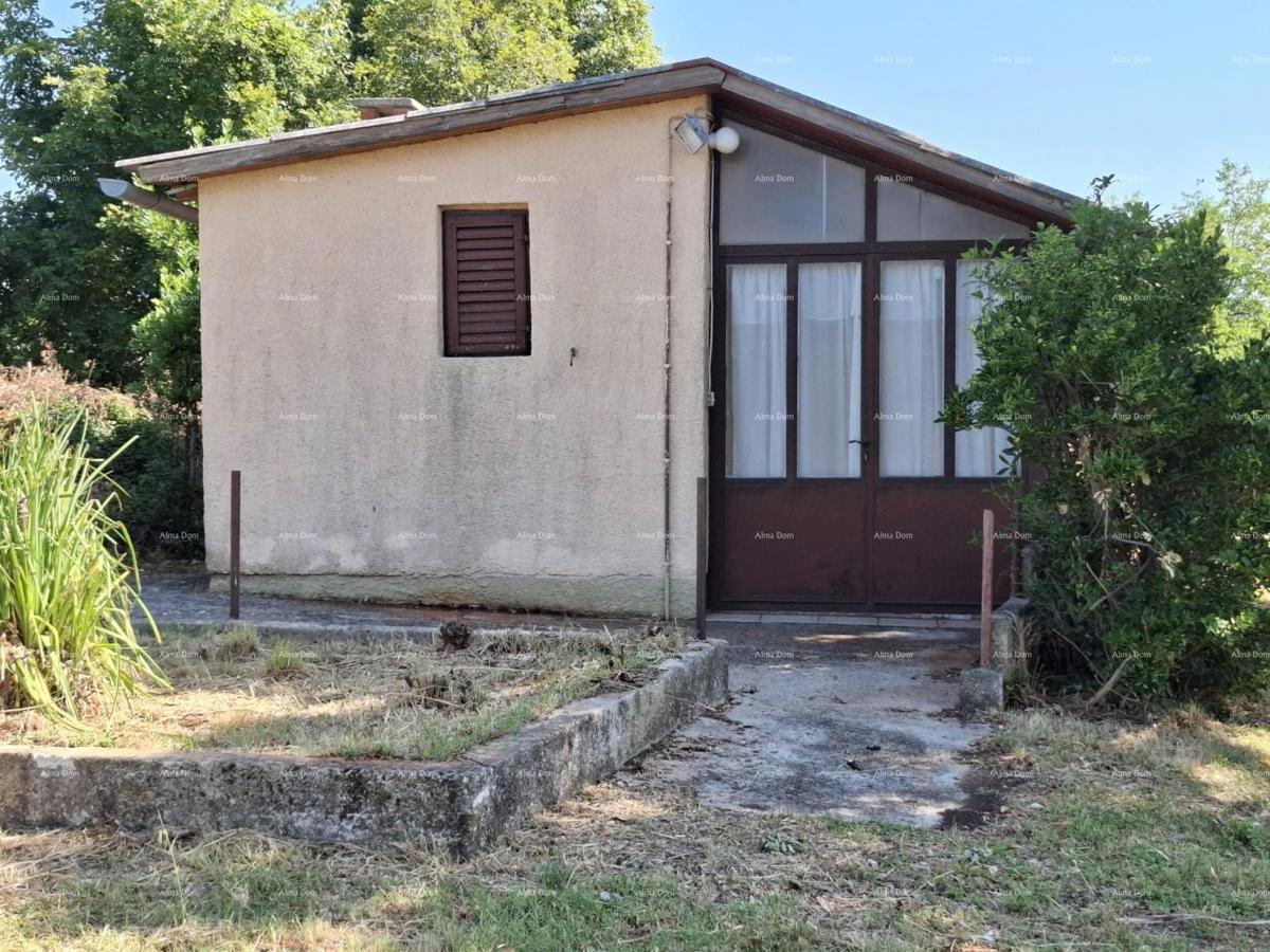 Na prodaju – Hiša in zemljišče z manjšo hišico v Cokunih