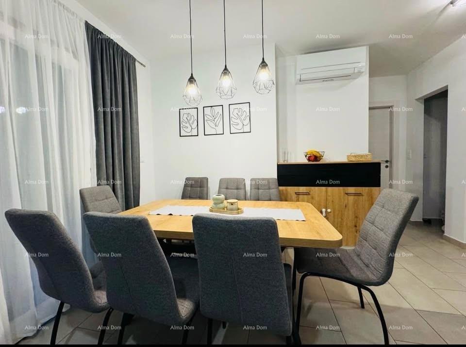 Na prodajo stanovanje z vrtom in parkirnim mestom – Pula, 63,25 m²