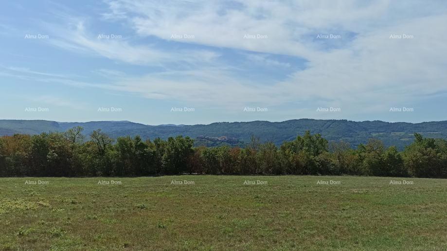 Građevinsko zemljište 1.650 m² – Buzet, Istra