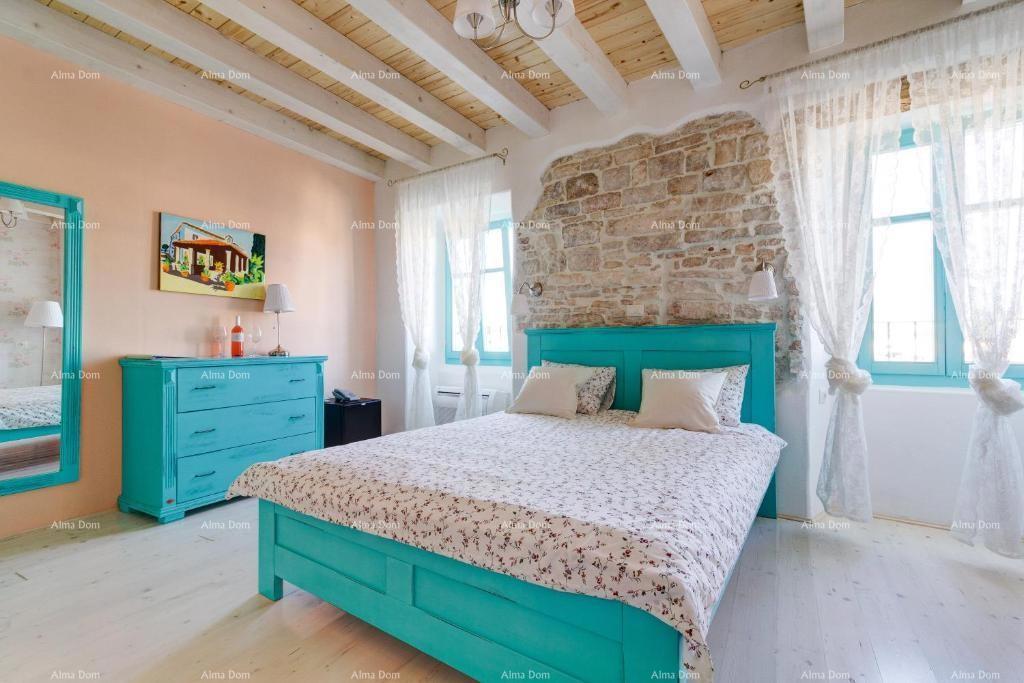 Prodaja - družinski hotel v srcu stare jedriške jedre, Fažana! 100 m od morja!