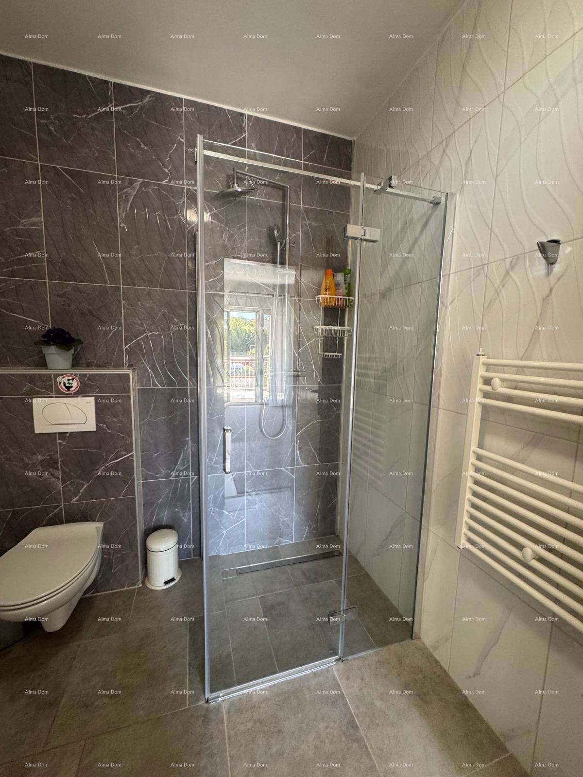 Prodaja - Moderna duplex hiša z dvema ločenima stanovanjskima enotama, Medulin!