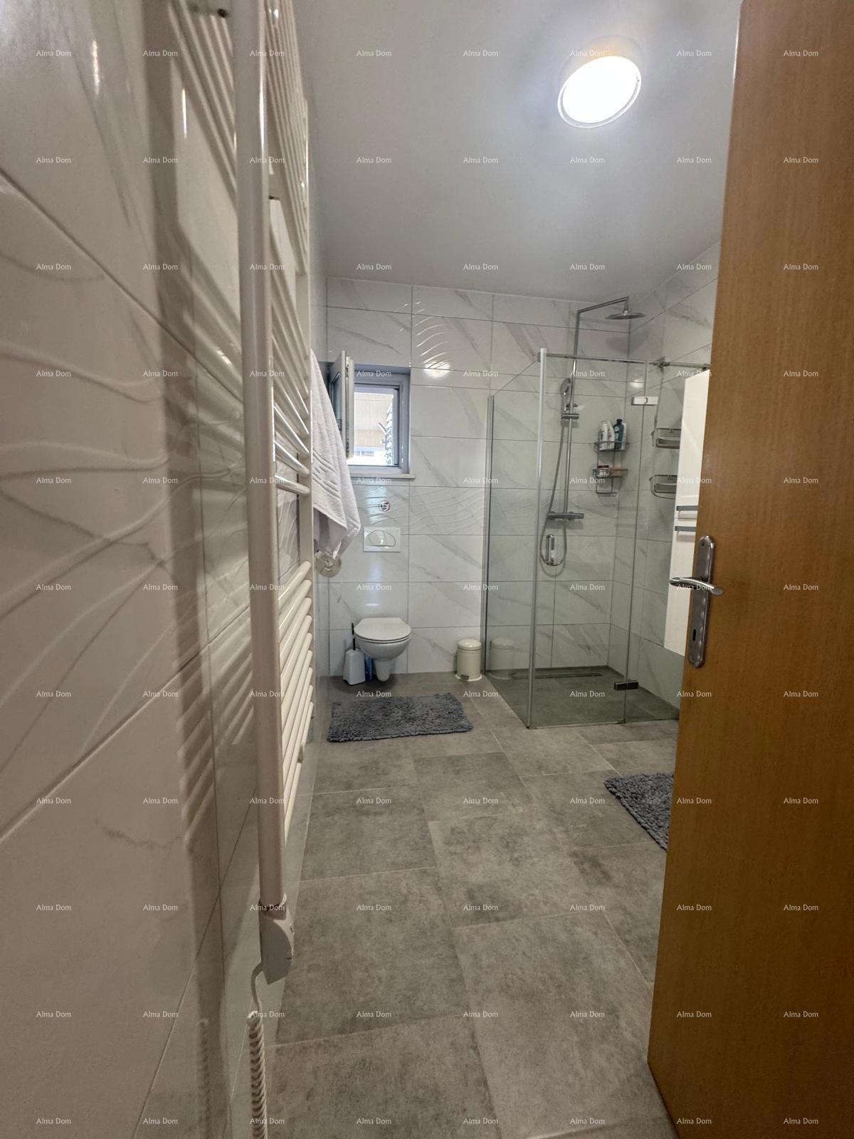 Prodaja - Moderna duplex hiša z dvema ločenima stanovanjskima enotama, Medulin!