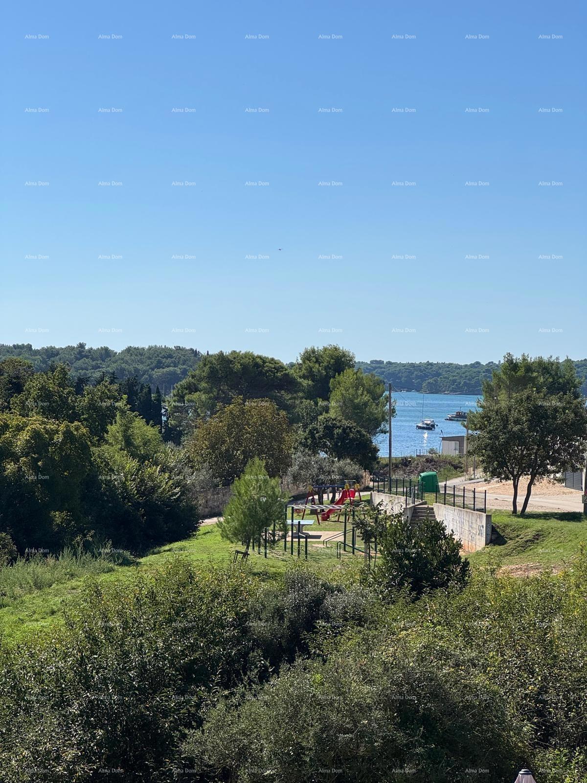 Prodaja - Moderna duplex hiša z dvema ločenima stanovanjskima enotama, Medulin!