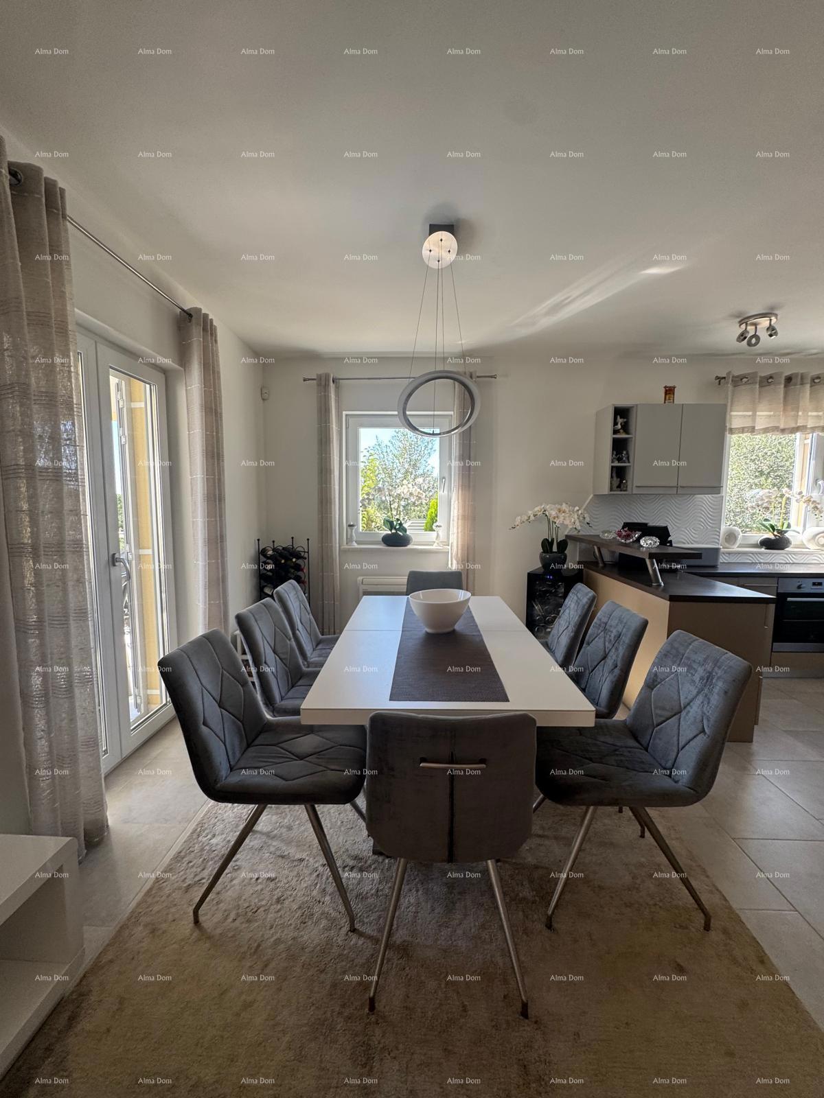 Prodaja - Moderna duplex hiša z dvema ločenima stanovanjskima enotama, Medulin!