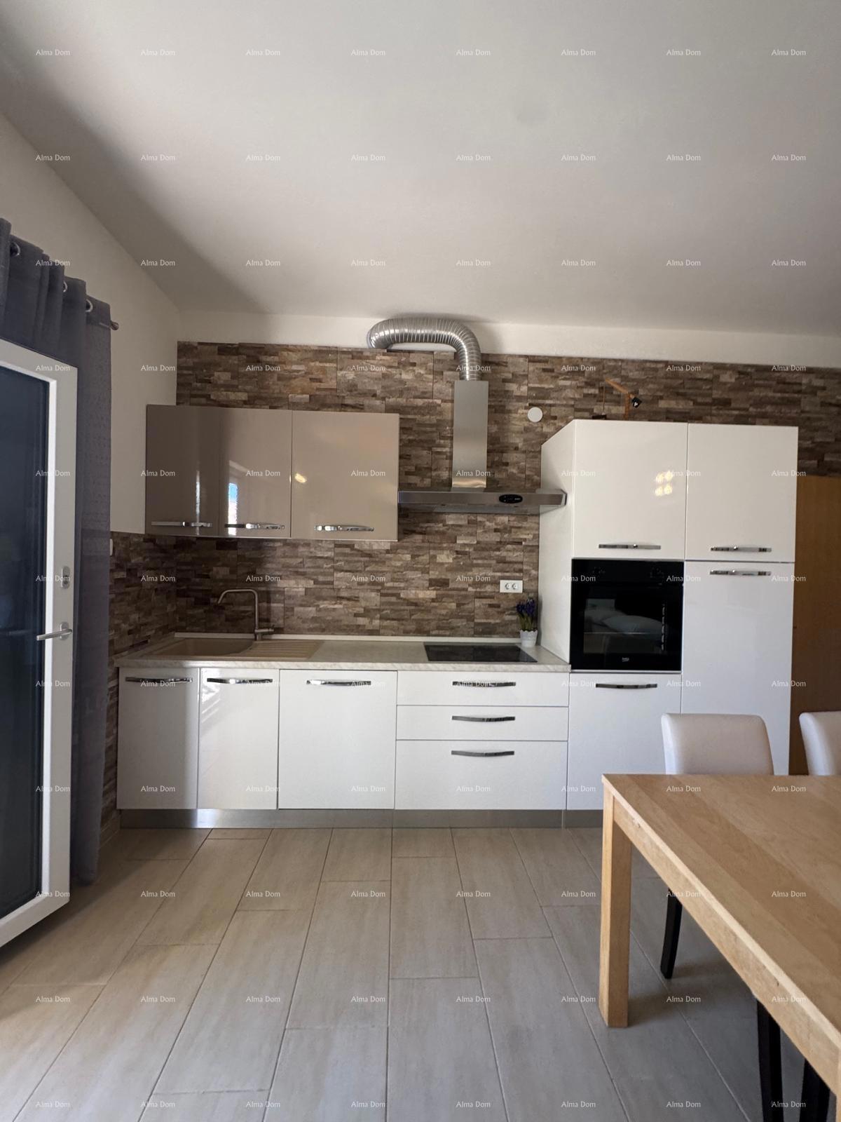 Prodaja - Moderna duplex hiša z dvema ločenima stanovanjskima enotama, Medulin!