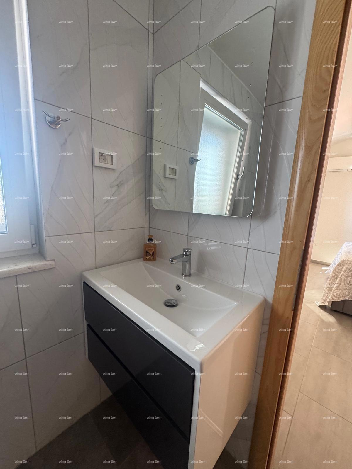 Prodaja - Moderna duplex hiša z dvema ločenima stanovanjskima enotama, Medulin!