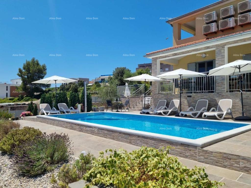 Prodaja - Moderna duplex hiša z dvema ločenima stanovanjskima enotama, Medulin!