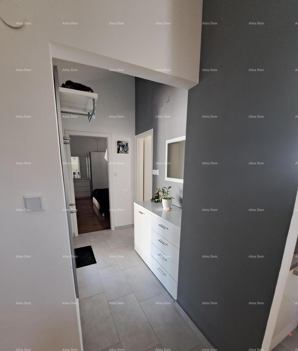 Samostoječa hiša z atrijem, 400 m od morja – Barbariga