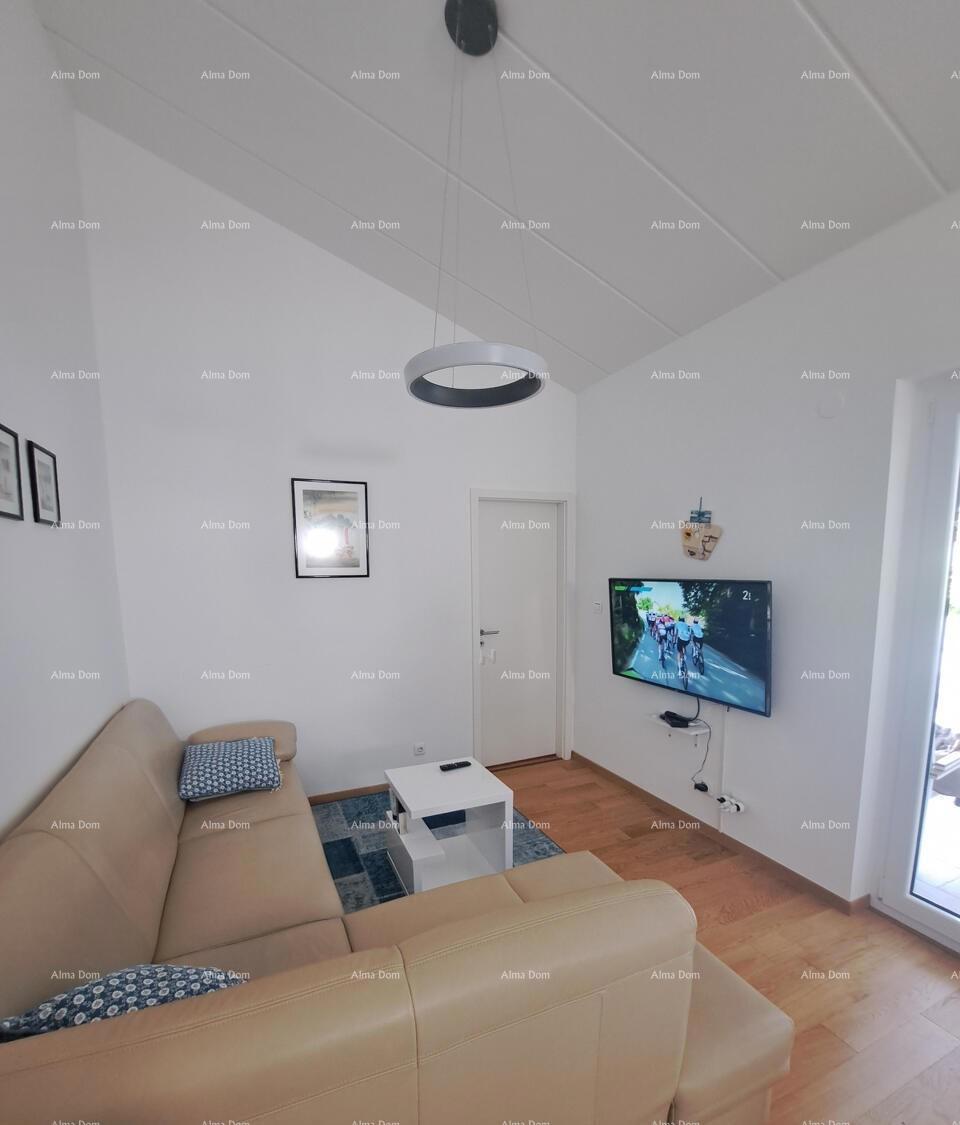 Samostoječa hiša z atrijem, 400 m od morja – Barbariga