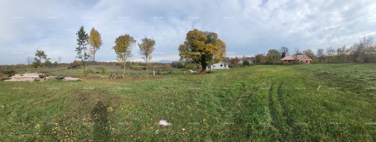 Prodaja gradbene parcele z gradbenim dovoljenjem za gradnjo moderne družinske hiše, blizu Barbana!