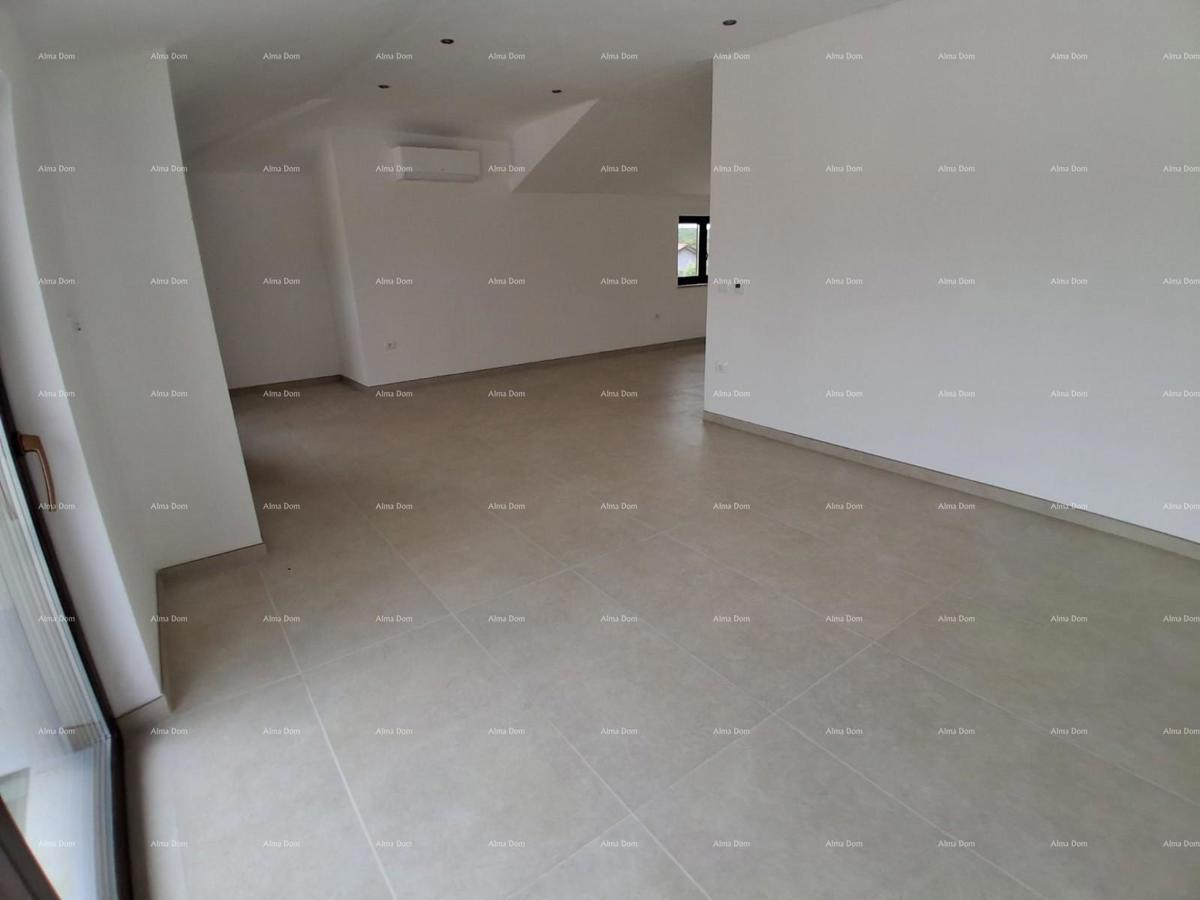 Prodaja - luksuzna hiša na veliki parceli z bazenom, wellness sobo in telovadnico, Poreč!