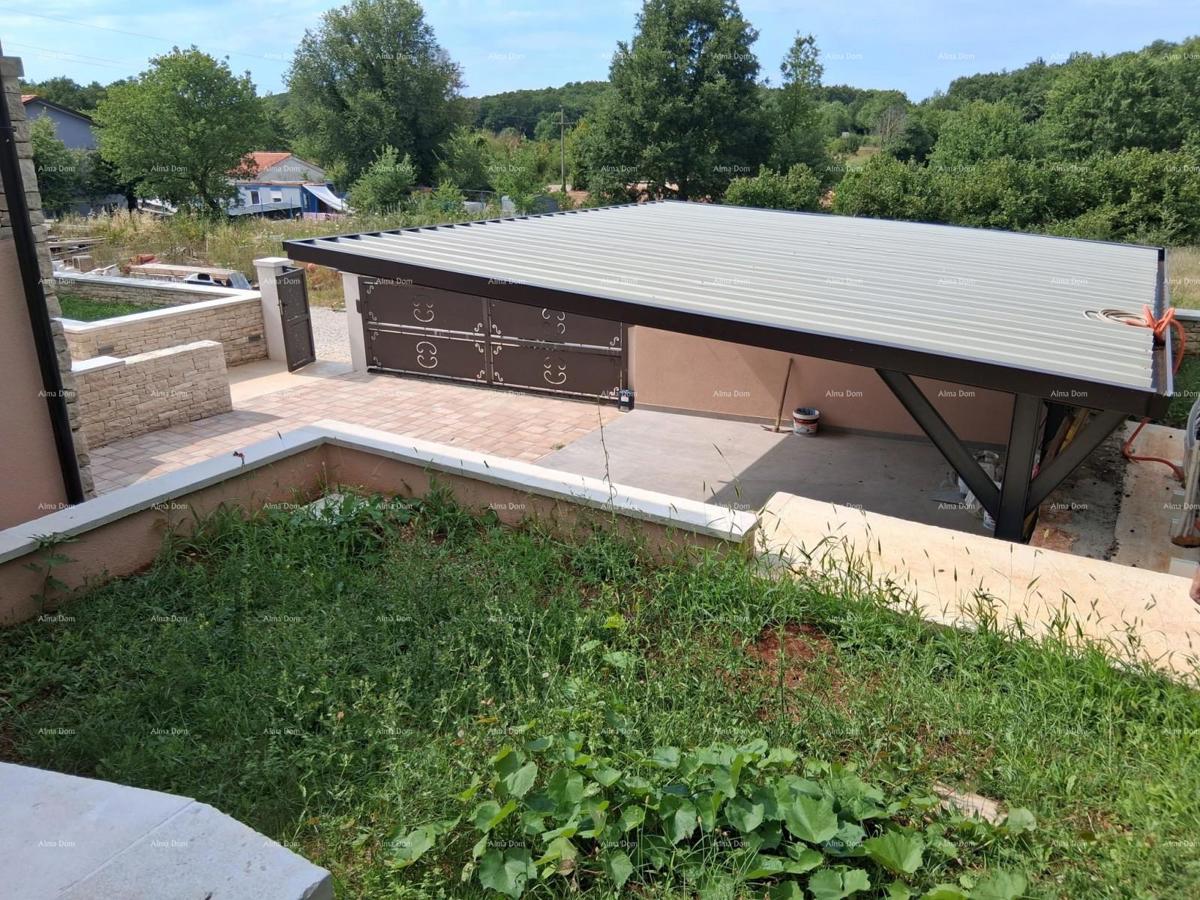 Prodaja - luksuzna hiša na veliki parceli z bazenom, wellness sobo in telovadnico, Poreč!