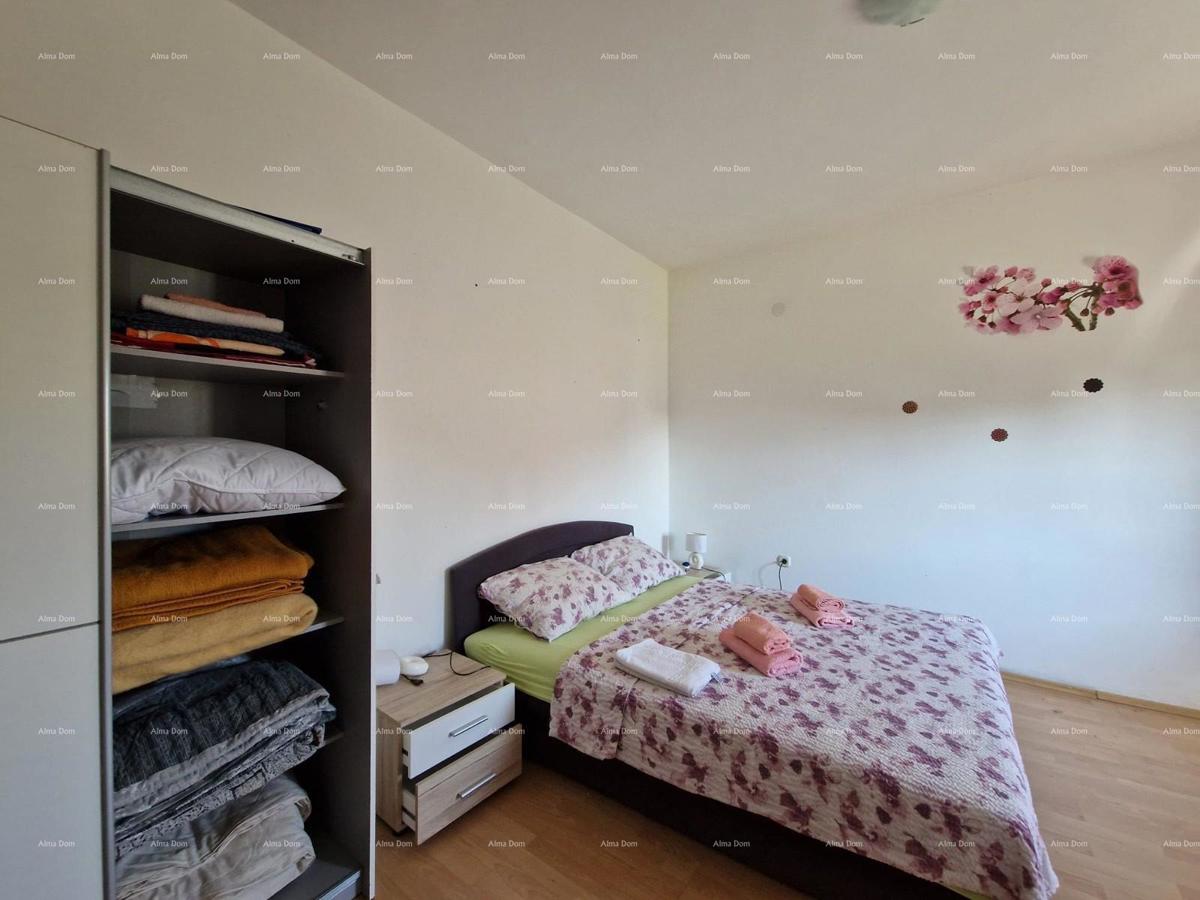 Samostojna hiša z dvema apartmajema, 181 m2, Banjole, prodamo
