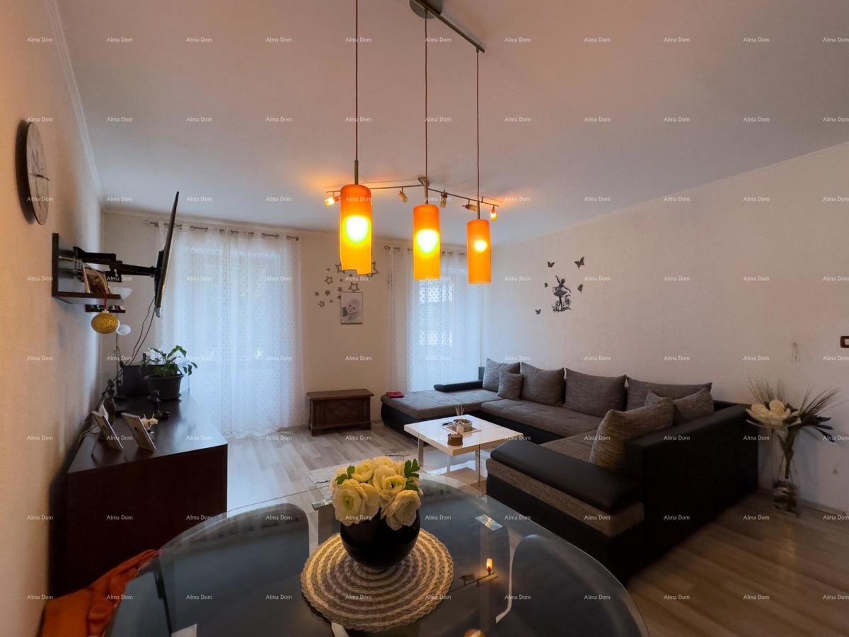 Prodajemo stan v središču Pule s parkirnim mestom!