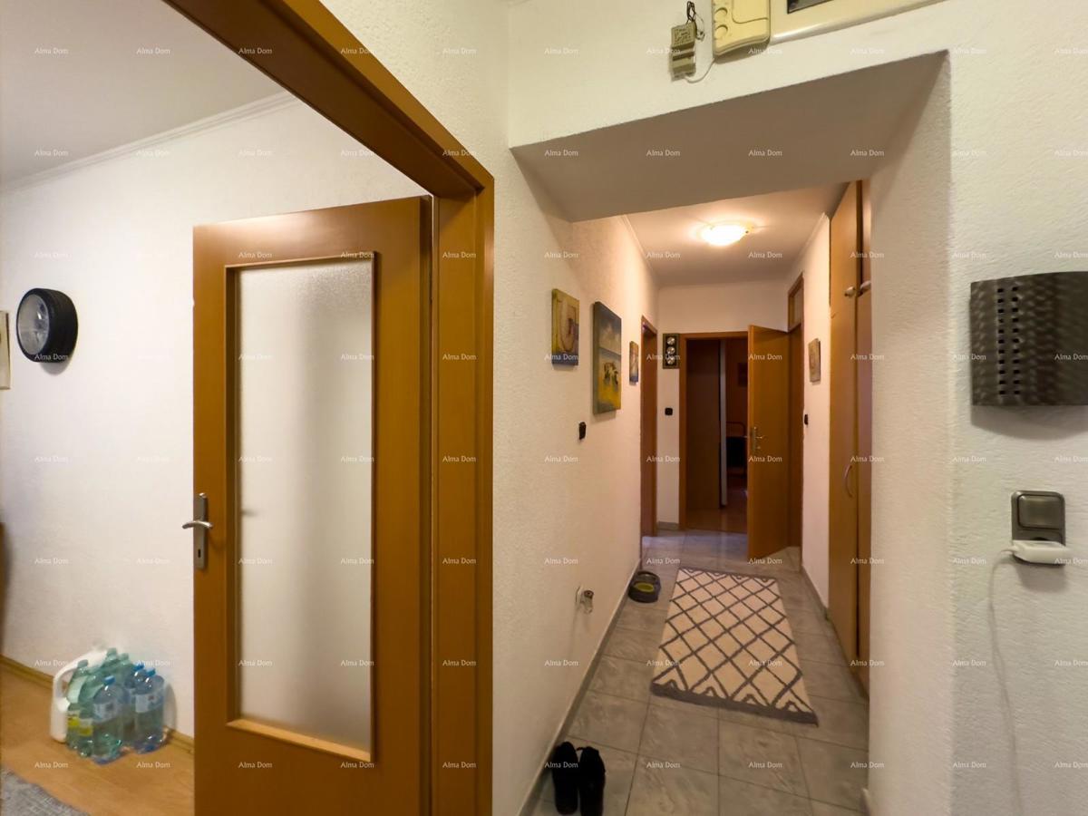 Prodajemo stan v središču Pule s parkirnim mestom!