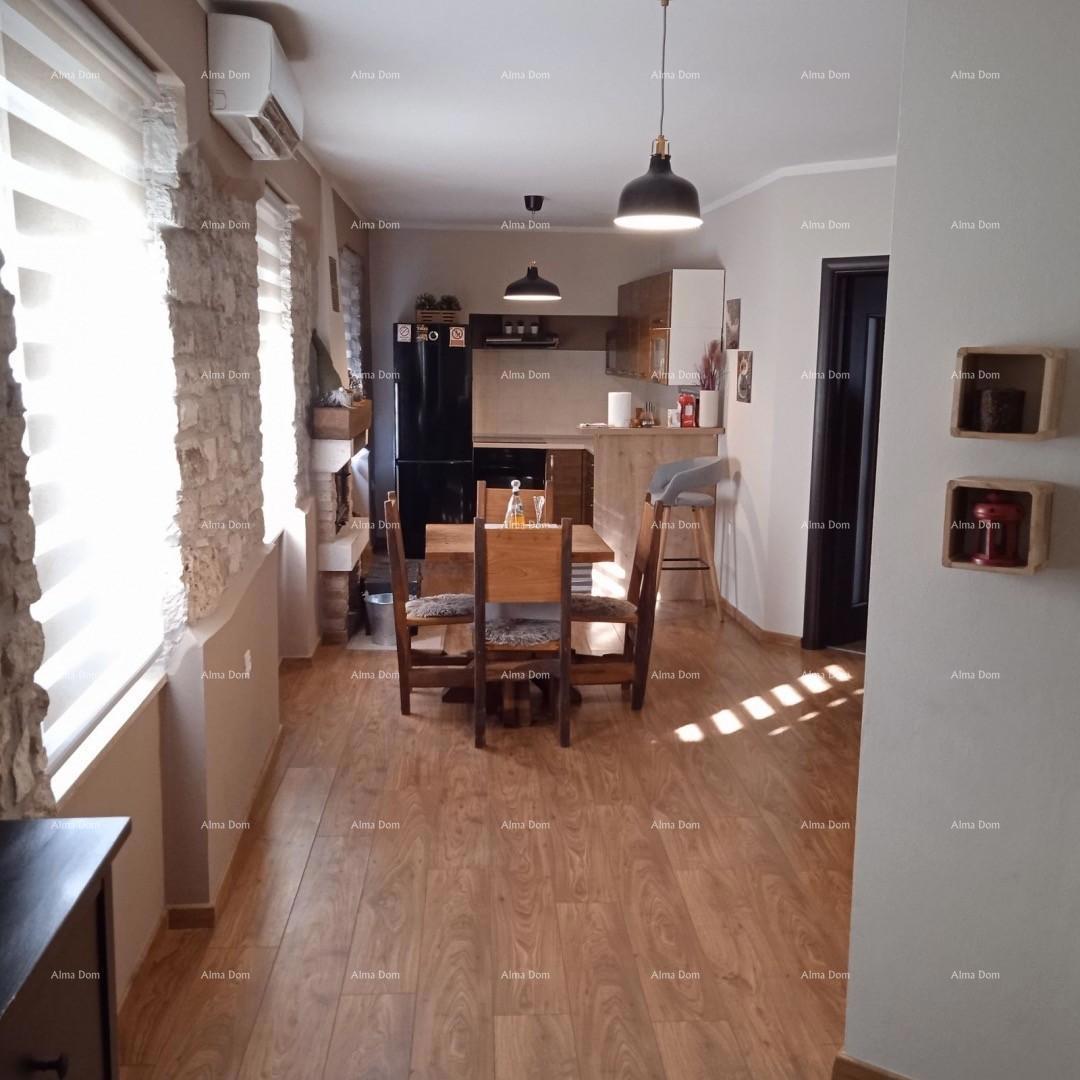 FORUM PEŠAČKA ZONA. Prodaja lepo uređenega stanovanja na atraktivni lokaciji, Pula, center!