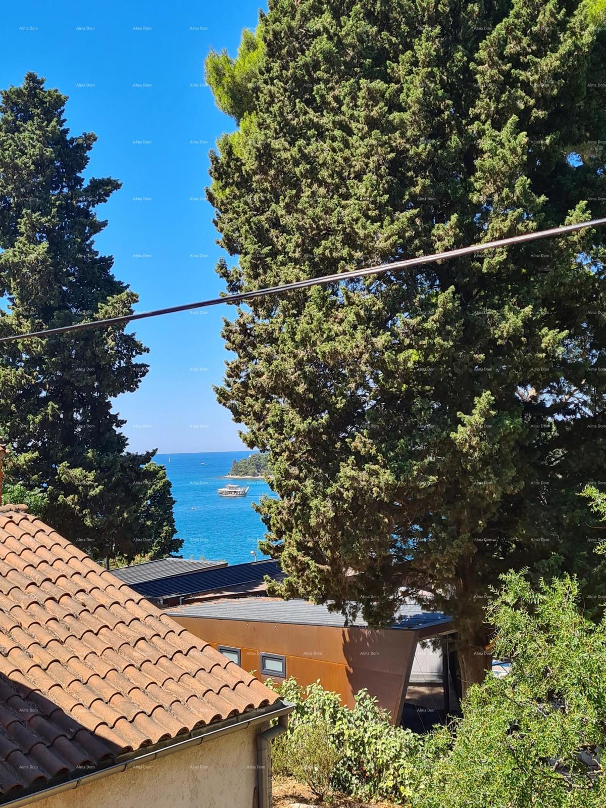 Hiša za adaptacijo z veliko parcelo! Rovinj Porton Biondi.