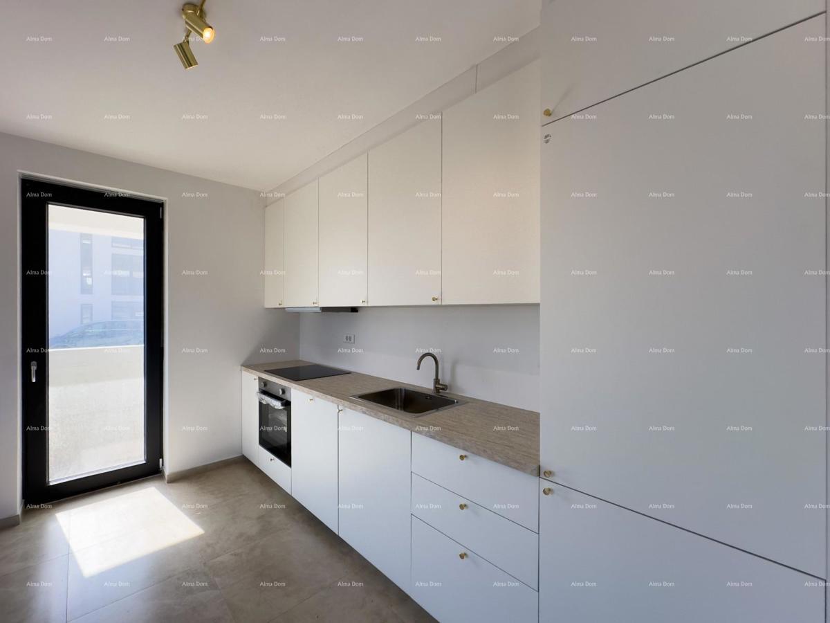 Mukalba. Medulin. Stanovanje v novogradnji z lastnim bazenom