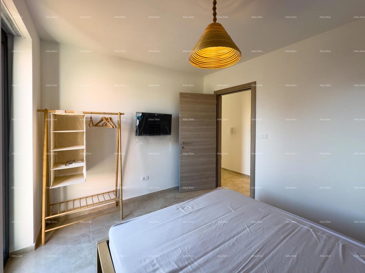 Mukalba. Medulin. Stanovanje v novogradnji z lastnim bazenom