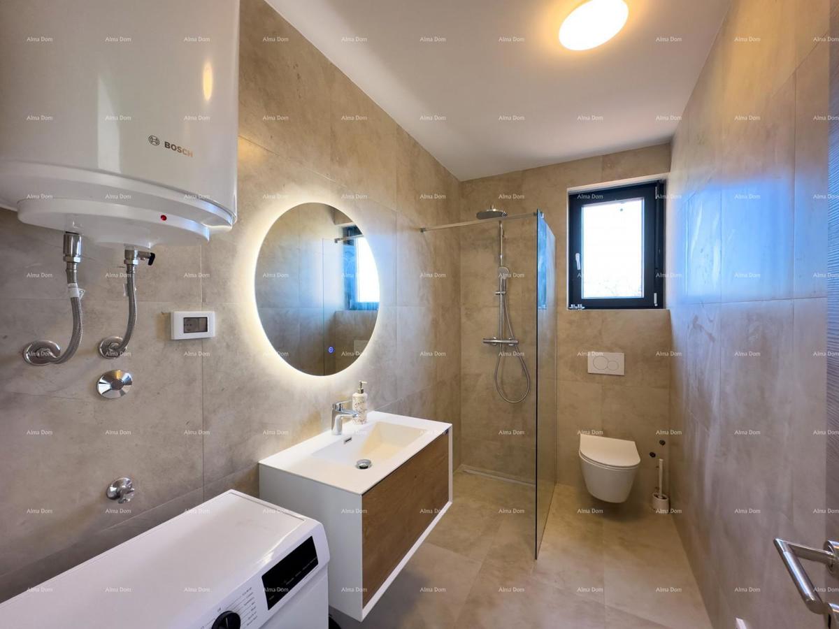 Mukalba. Medulin. Stanovanje v novogradnji z lastnim bazenom