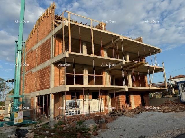 Prodaja stanovanja z bazenom in vrtom v moderni novogradnji, Tar!