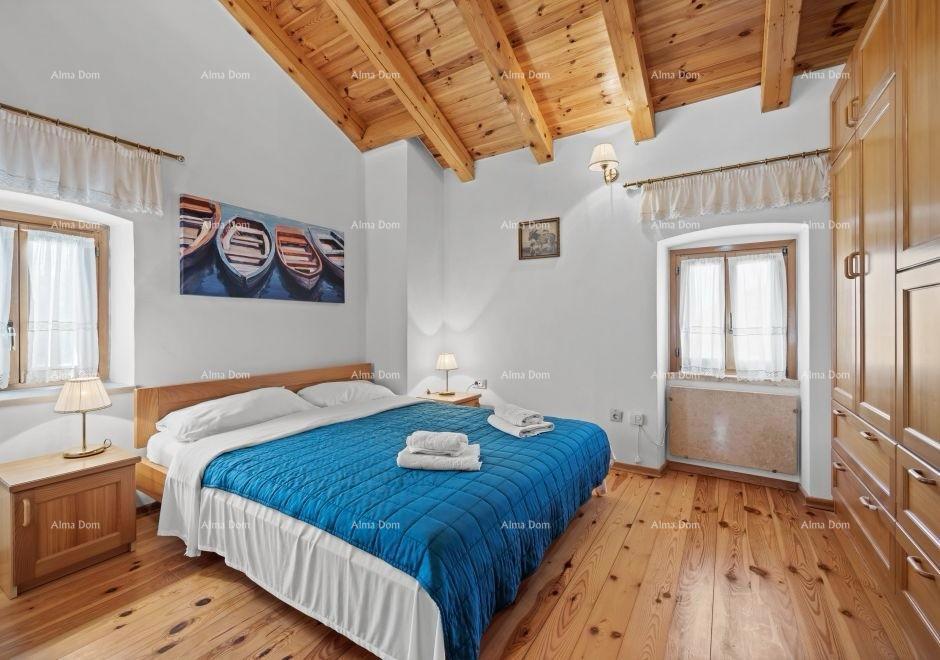 Prodaja renovirane istarske hiše s bazenom – Kanfanar, 208 m², dva objekta