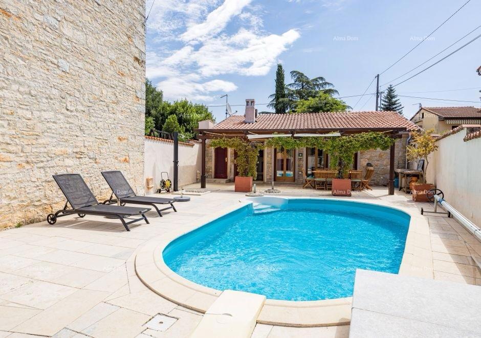 Prodaja renovirane istarske hiše s bazenom – Kanfanar, 208 m², dva objekta