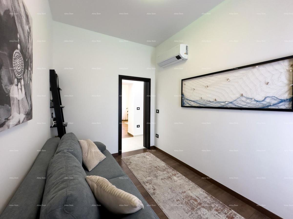 Pulj strogo središče Istarska ulica 500 metrov od Arene Sodobno popolnoma prenovljeno in opremljeno mestno stanovanje