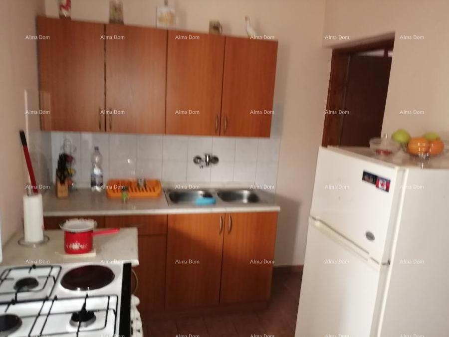 Prodaja - Samostoječa hiša na lepi in urejeni parceli, Kaštel!