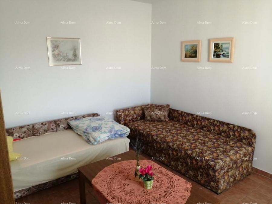 Prodaja - Samostoječa hiša na lepi in urejeni parceli, Kaštel!