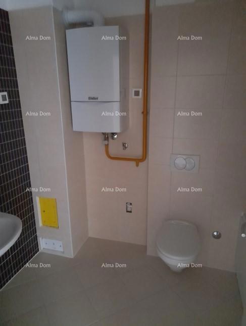 Vrhunska lokacija! Prodaja stan s garažnim parkirnim mestom v neposredni bližini centra mesta, Pula!