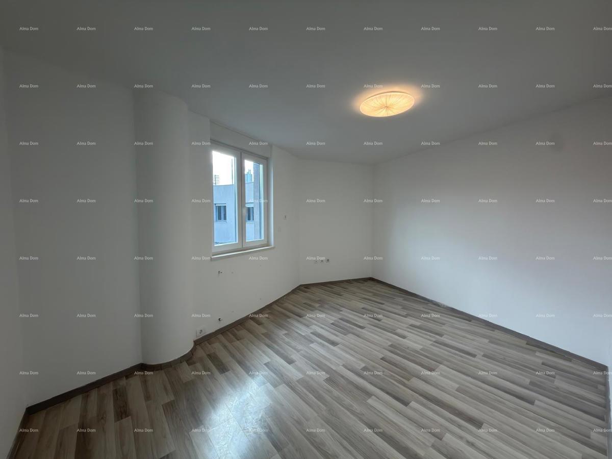 Vrhunska lokacija! Prodaja stanovanja v neposredni bližini centra mesta, Pula!