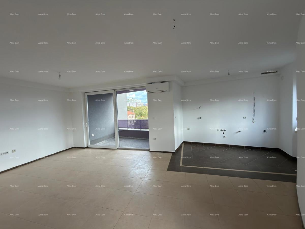 Vrhunska lokacija! Prodaja stanovanja v neposredni bližini centra mesta, Pula!