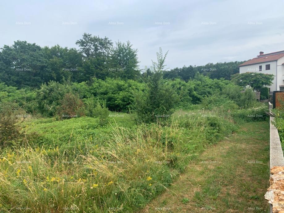 Pazin – gradbena parcela 940 m² v mirnem okolju