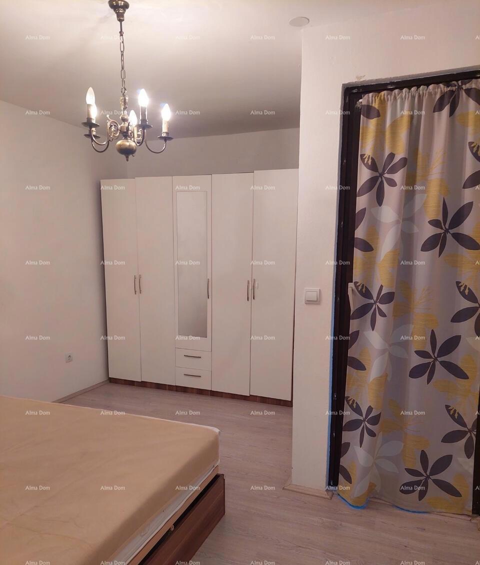 Novigrad – Mareda, stan s teraso 300 m od morja