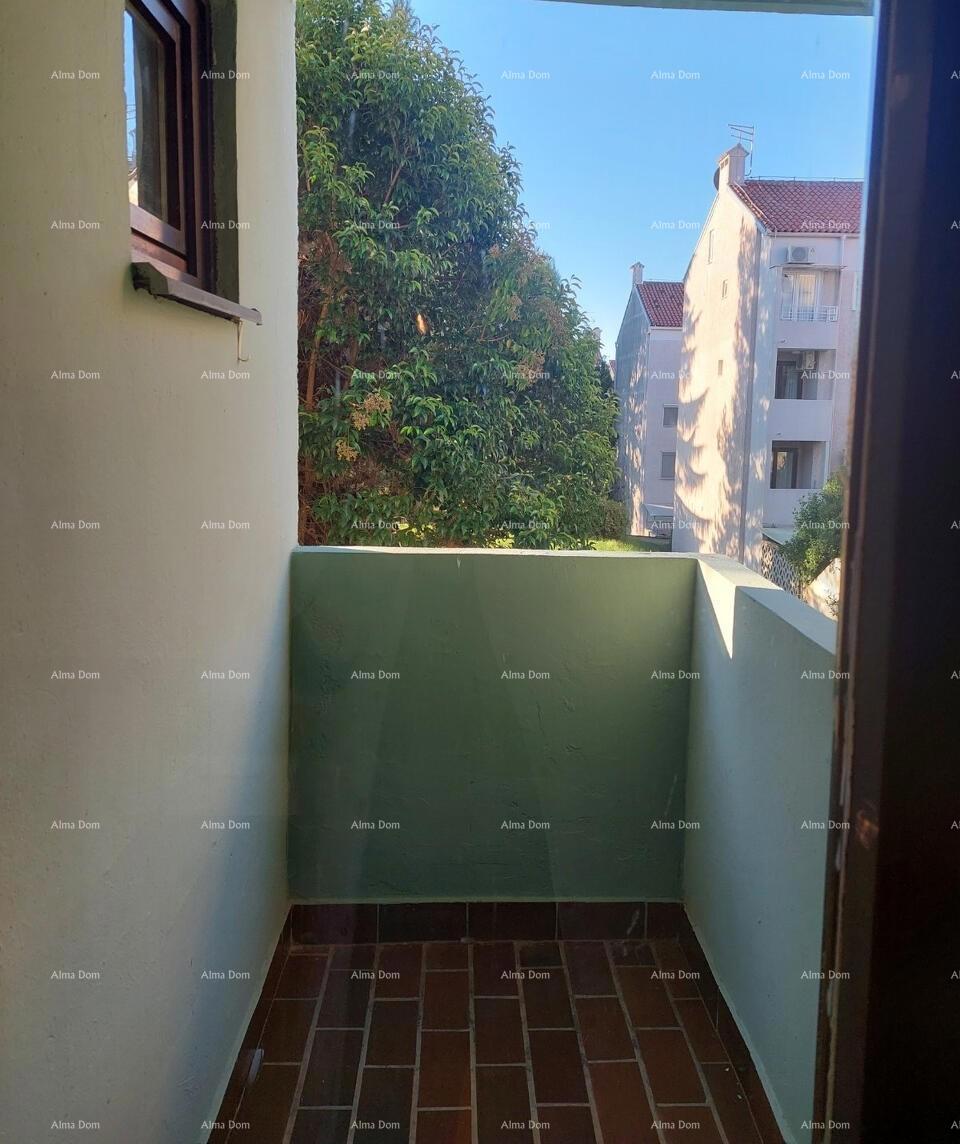 Novigrad – Mareda, stan s teraso 300 m od morja