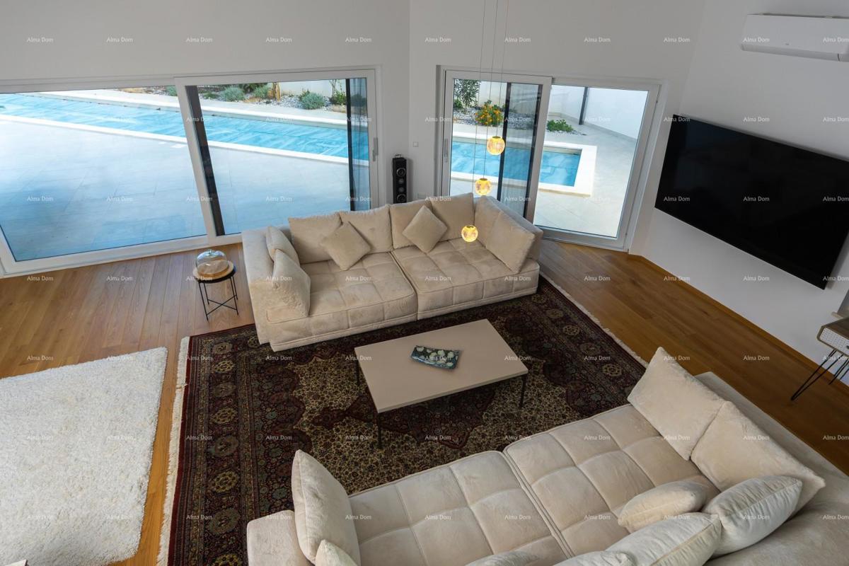 Prodaja - novo zgrajena, moderna in ekskluzivna vila s bazenom, Volme, Pula!