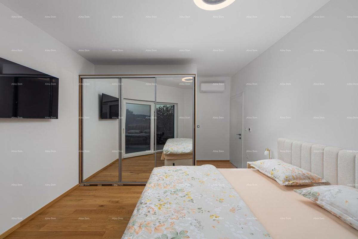 Prodaja - novo zgrajena, moderna in ekskluzivna vila s bazenom, Volme, Pula!