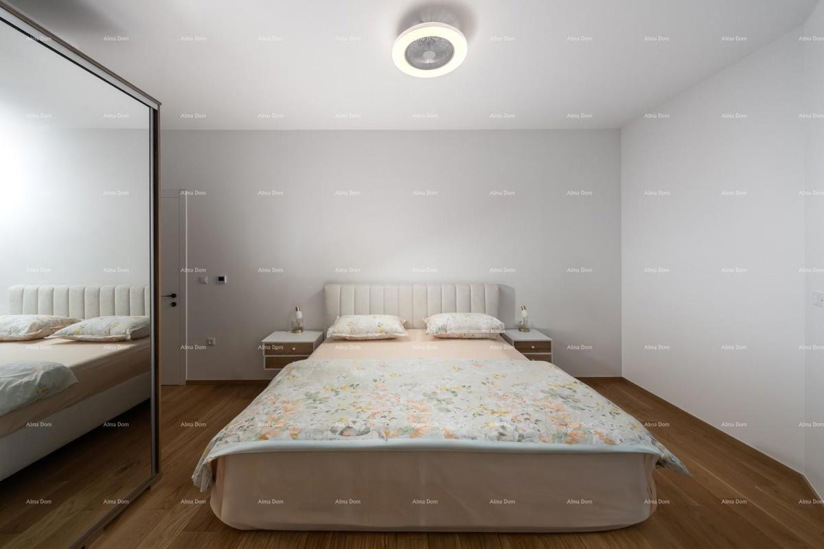 Prodaja - novo zgrajena, moderna in ekskluzivna vila s bazenom, Volme, Pula!