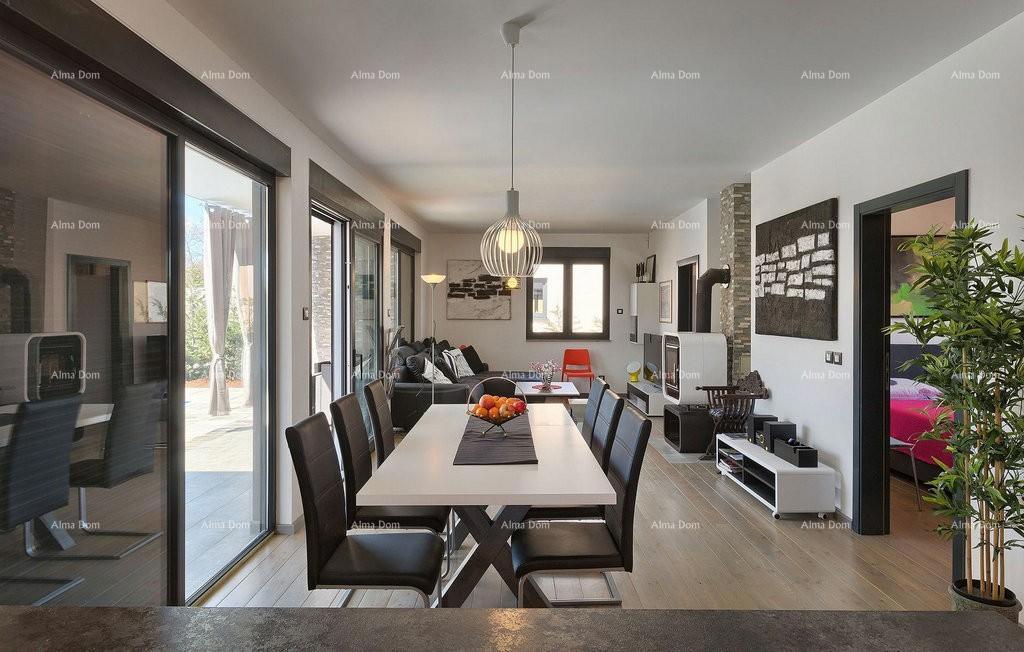 Prizemnica s bazenom! Bližina mjesta Savičente.