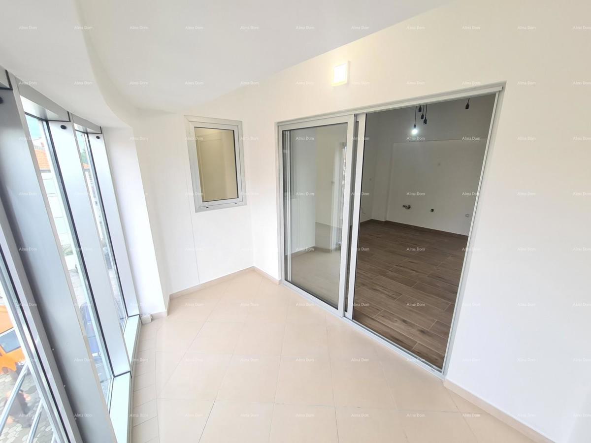 Istra. Pula. Veli vrh.