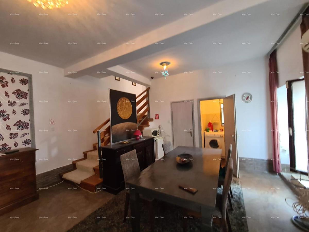 Edinstvena priložnost! Hiša v centru Buzeta – stanovanjsko-poslovni potencial