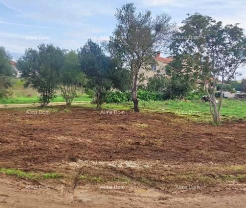 Građevinsko zemljište s projektom – Valbandon, 450 m²