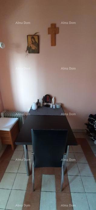 Prodaja jednosobnega stanovanja 27 m² – center Pule